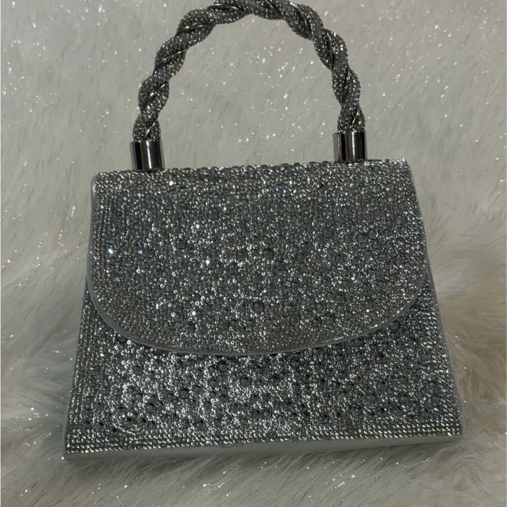 Elegant Silver Handbag